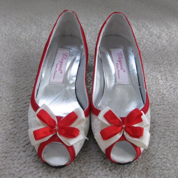 NEW Custom Made White Lace Red Satin Kitten Heels - Picture 4 of 6